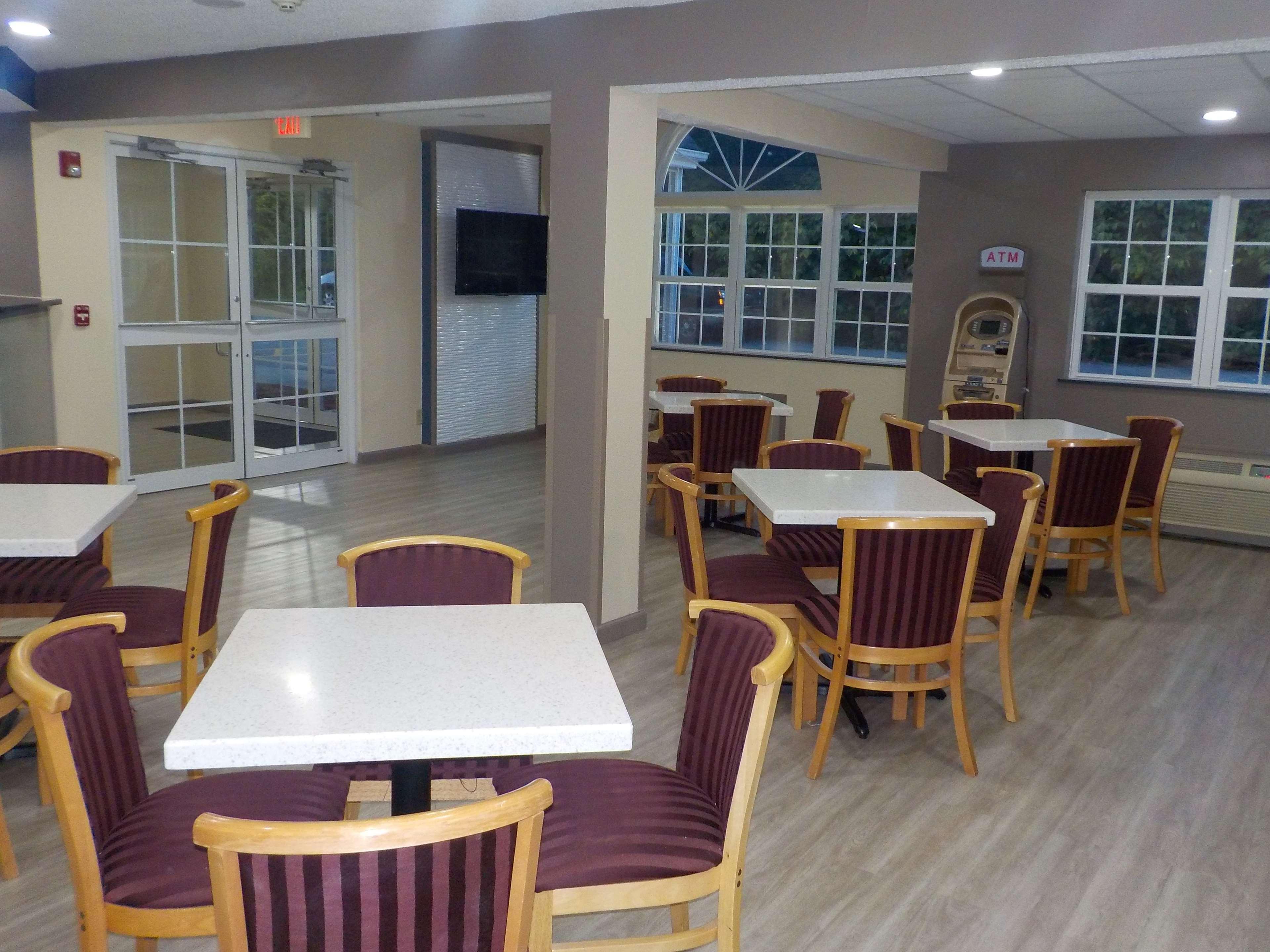 Mj Inn And Suites Marienville Intérieur photo