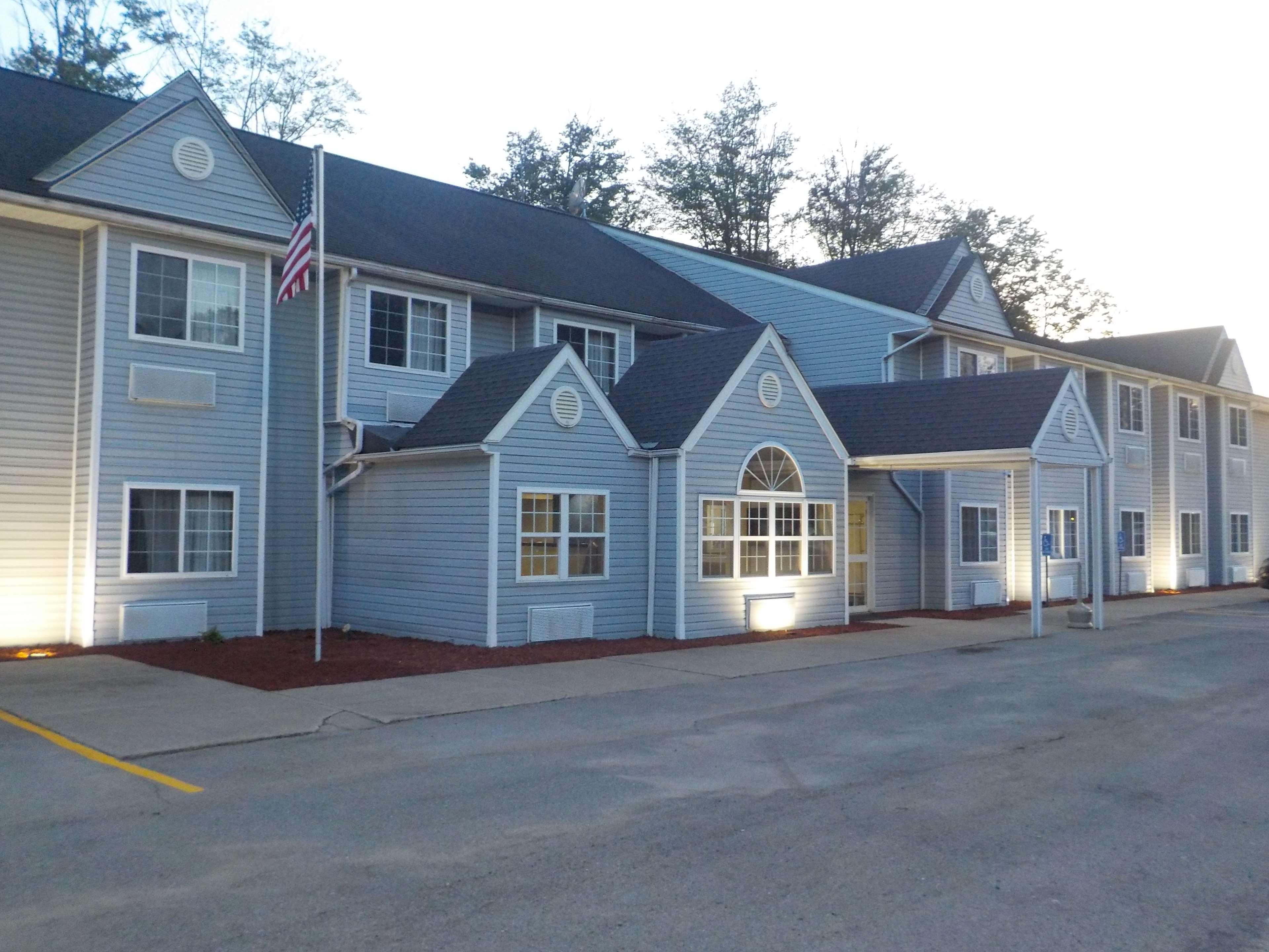 Mj Inn And Suites Marienville Extérieur photo