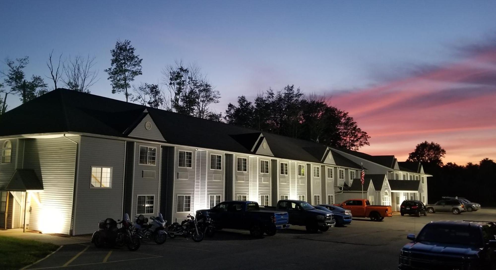 Mj Inn And Suites Marienville Extérieur photo